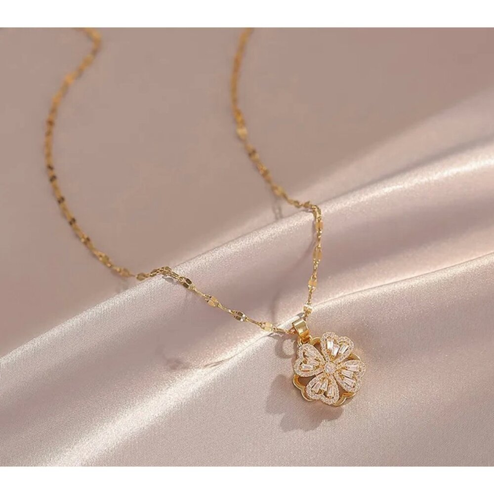Gold-Plated Flower Rotary Necklace - Picture 4 of 4